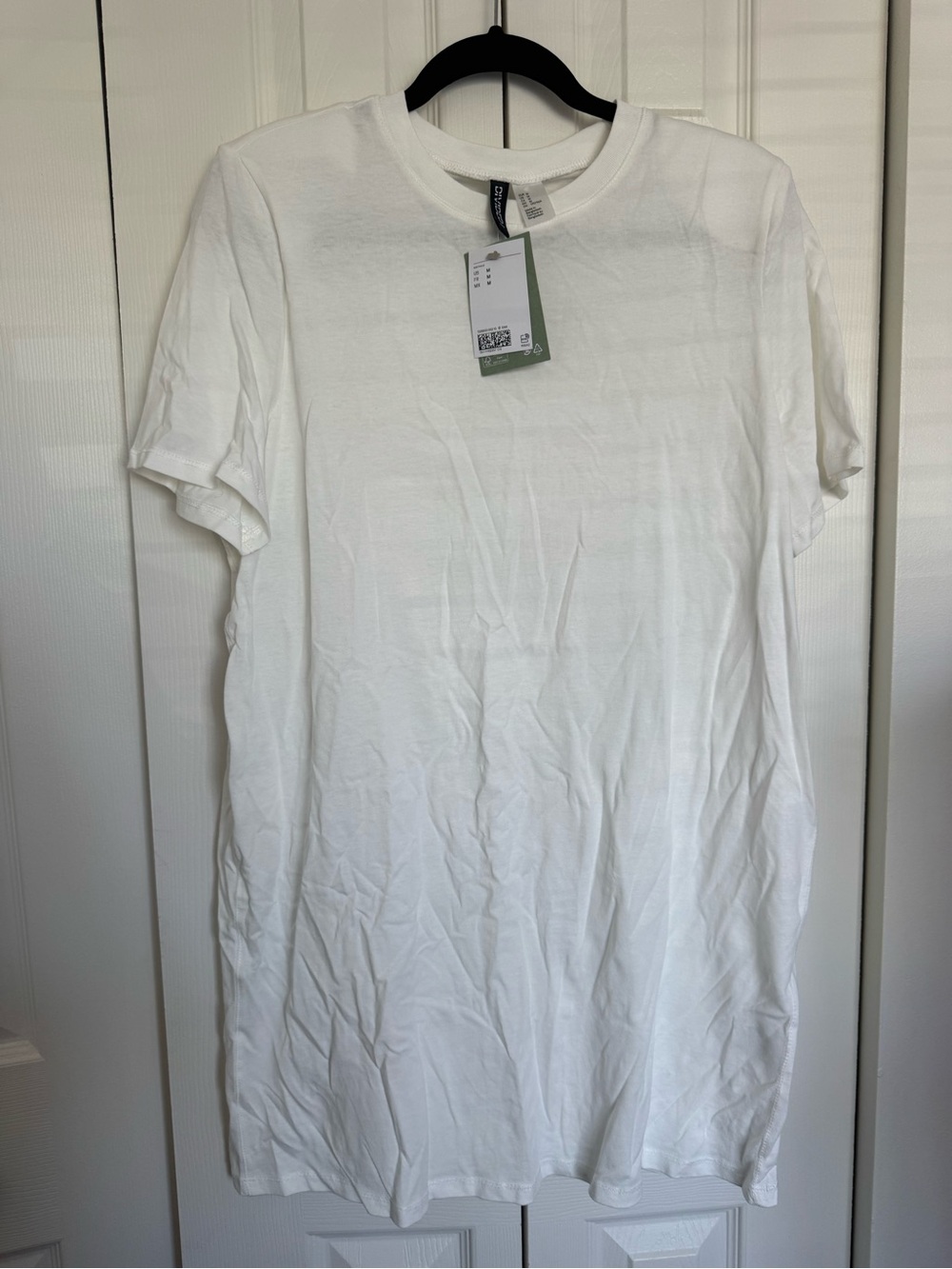 H&M Woman White Crewneck T-Shirt dress with shoulder pads size m